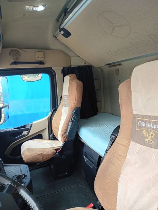 Vând Mercedes Actros an 2015 euro 6