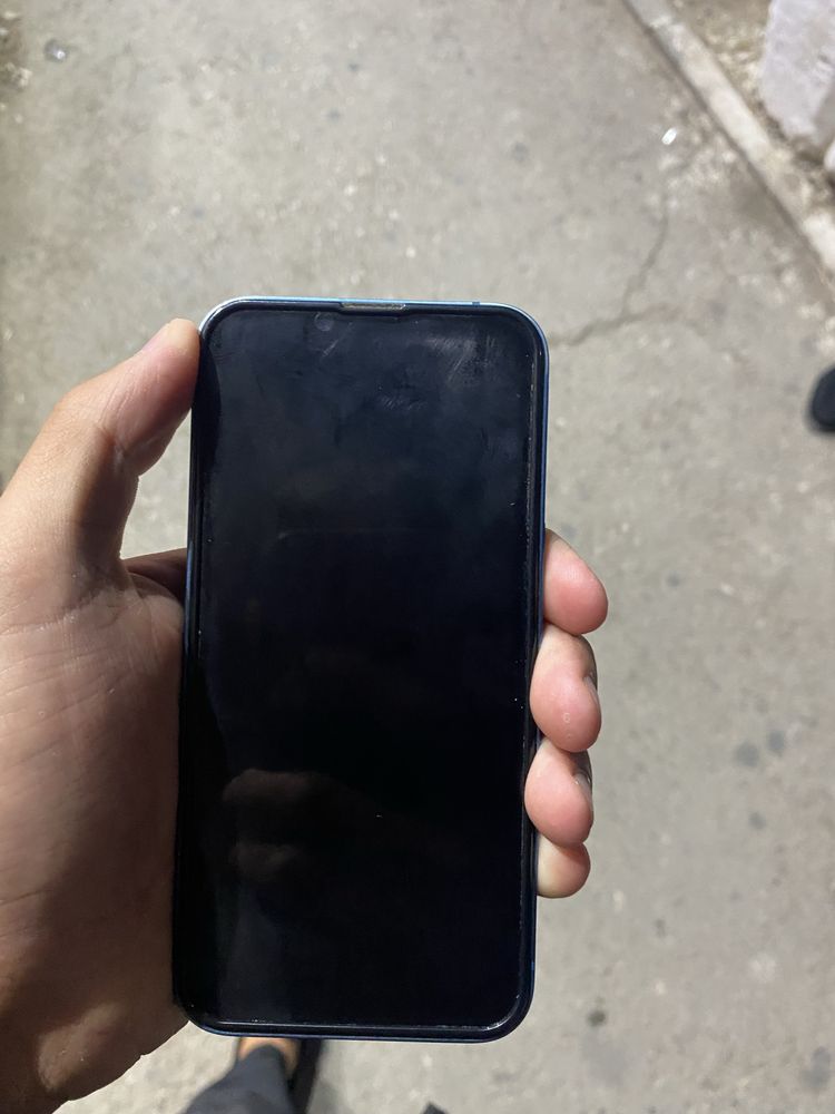 iPhone 13 сатылады