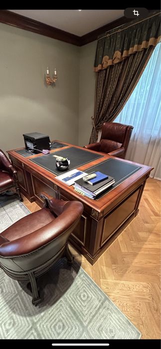 Стол и кресло кабинетное