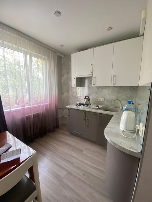 Продается 4комн кв.