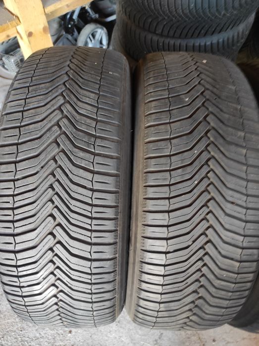 235/60/18 Michelin