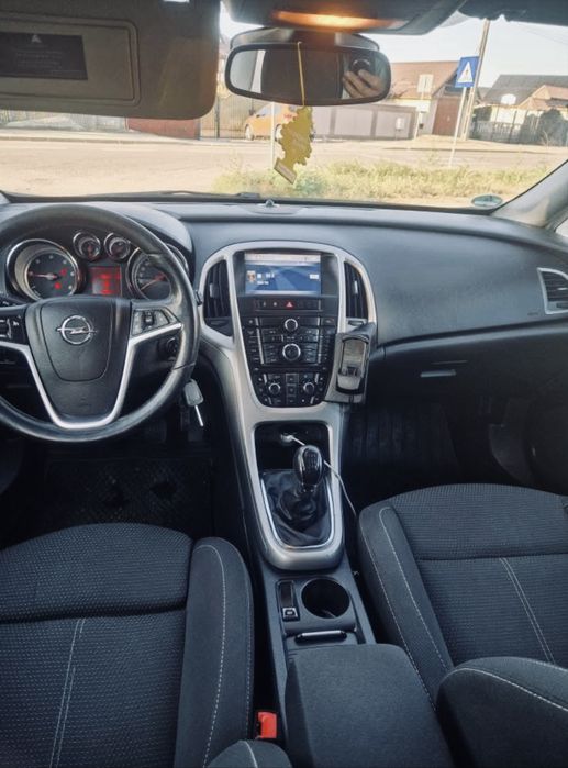 Opel Astra J 1,7 cdti