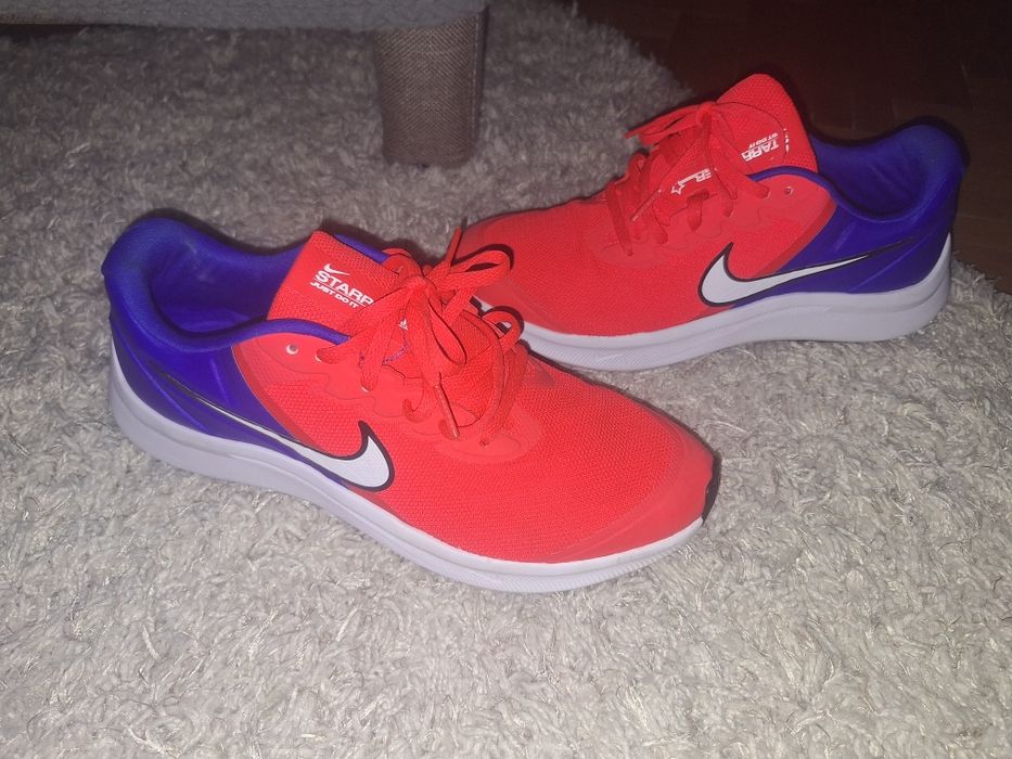 Adidasi  Nike -  produs nou