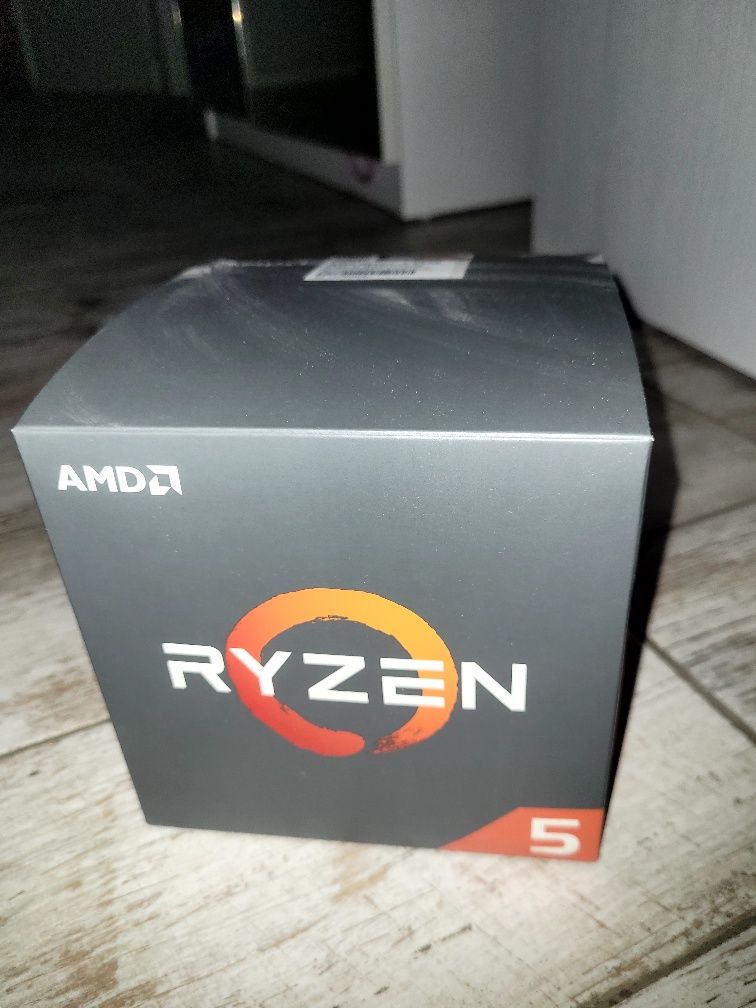 Процесор Ryzen 5 2600 + охладител