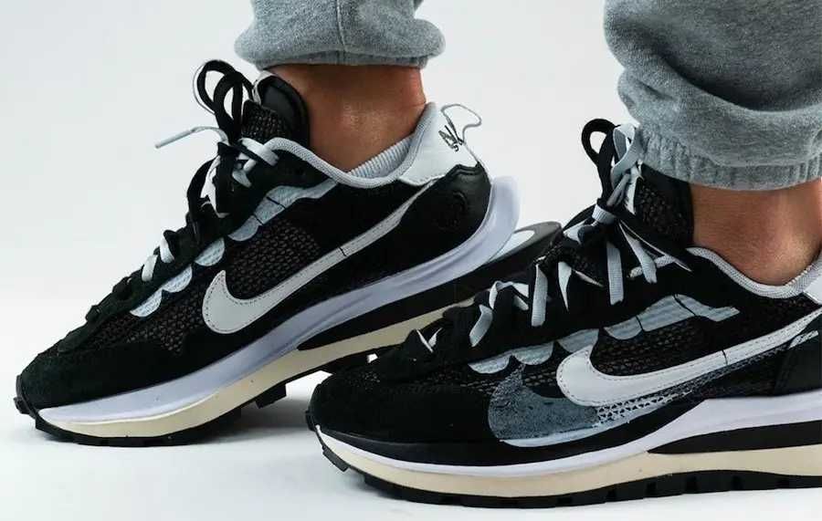 Nike Vaporwaffle sacai Black White Men's