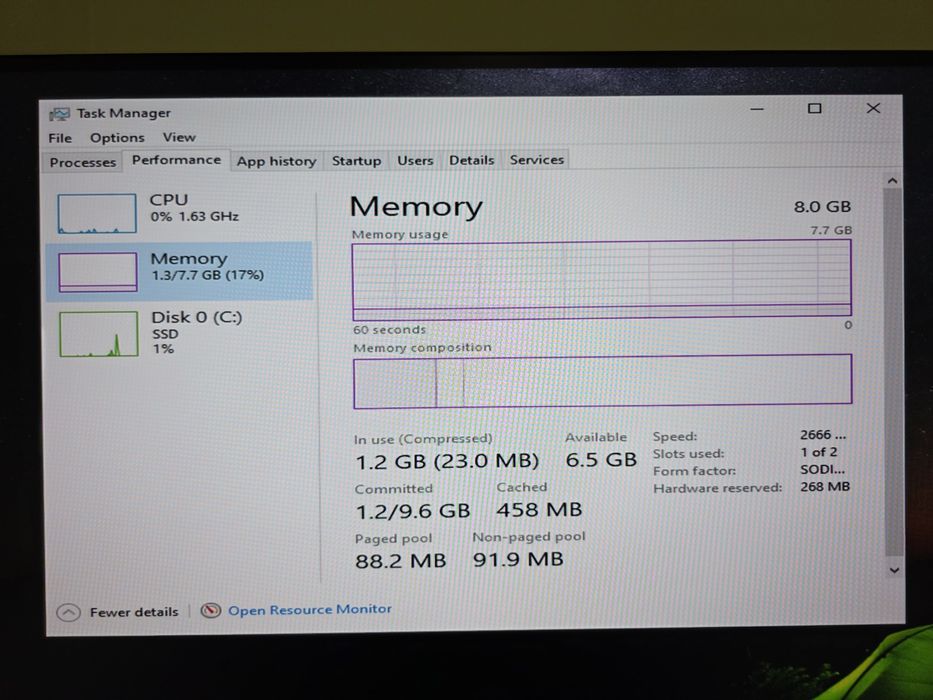 Lenovo Tiny m70q i5-10400t/8gb ram/256 gb ssd + Стойка монитор