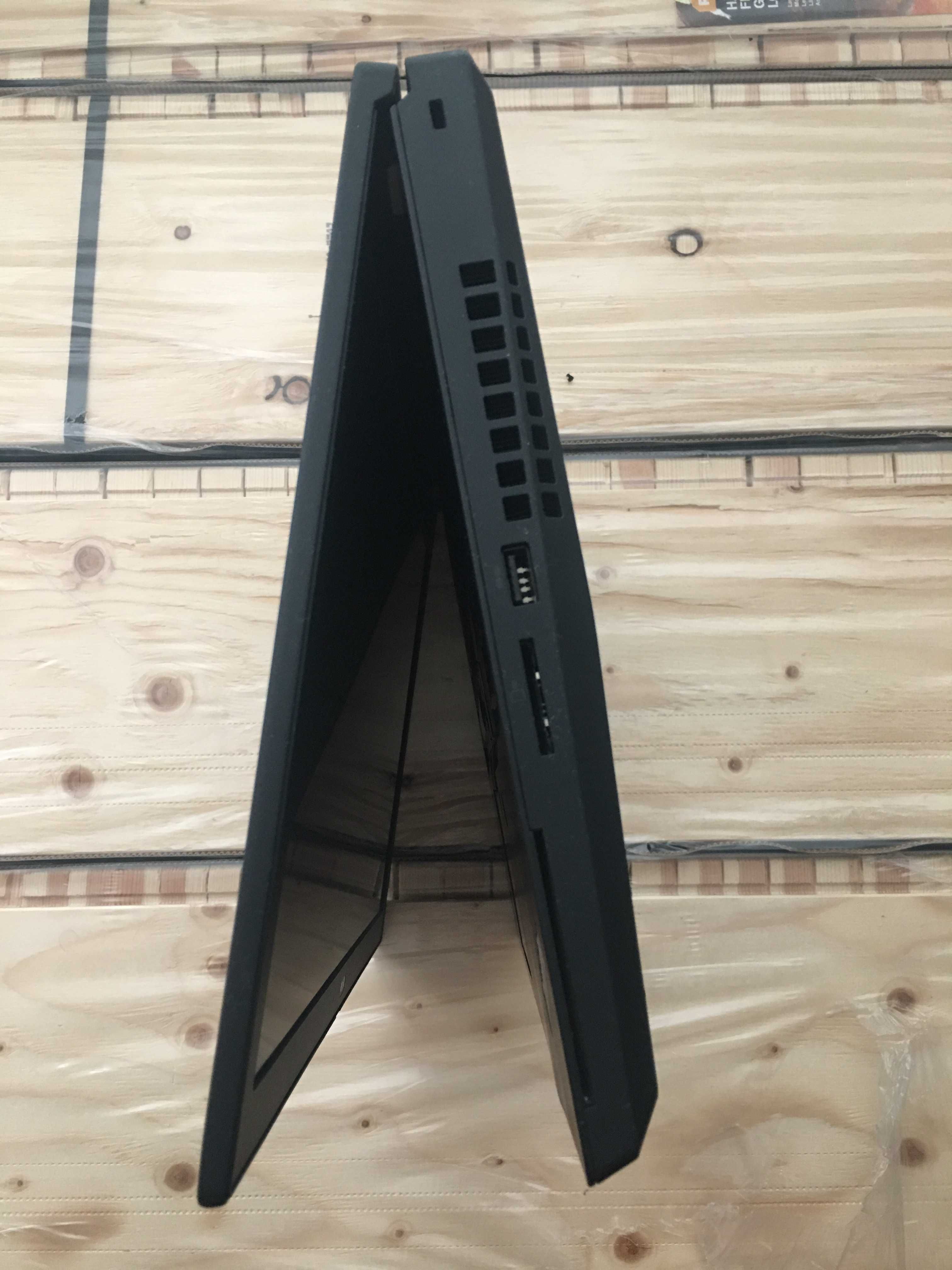Lenovo ThinkPad P15 Gen 2 15,6"IPS Nvidia RTX A3000, i7 11850H, 32/1Tb
