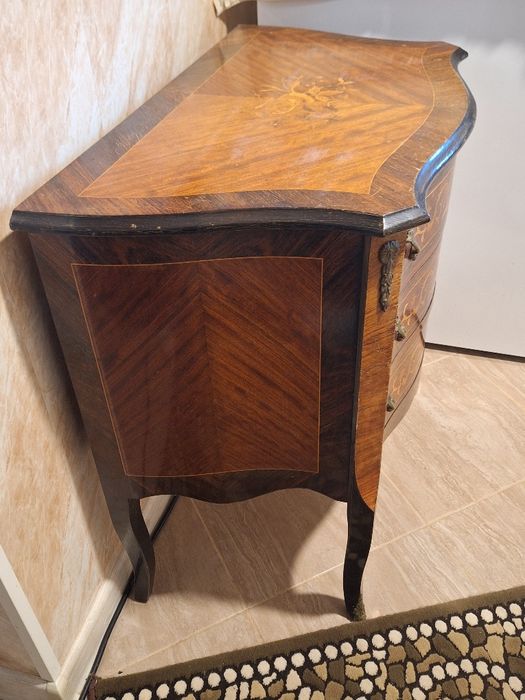 Френски комод стил Луй с интарзия