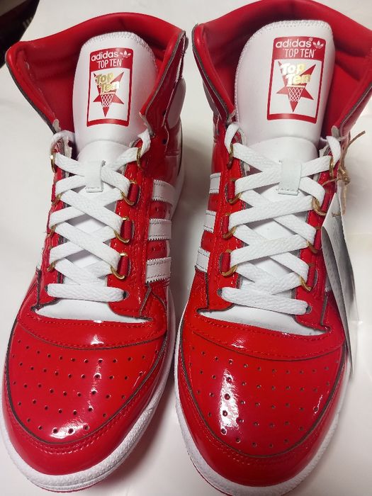 Adidas Top ten.        .