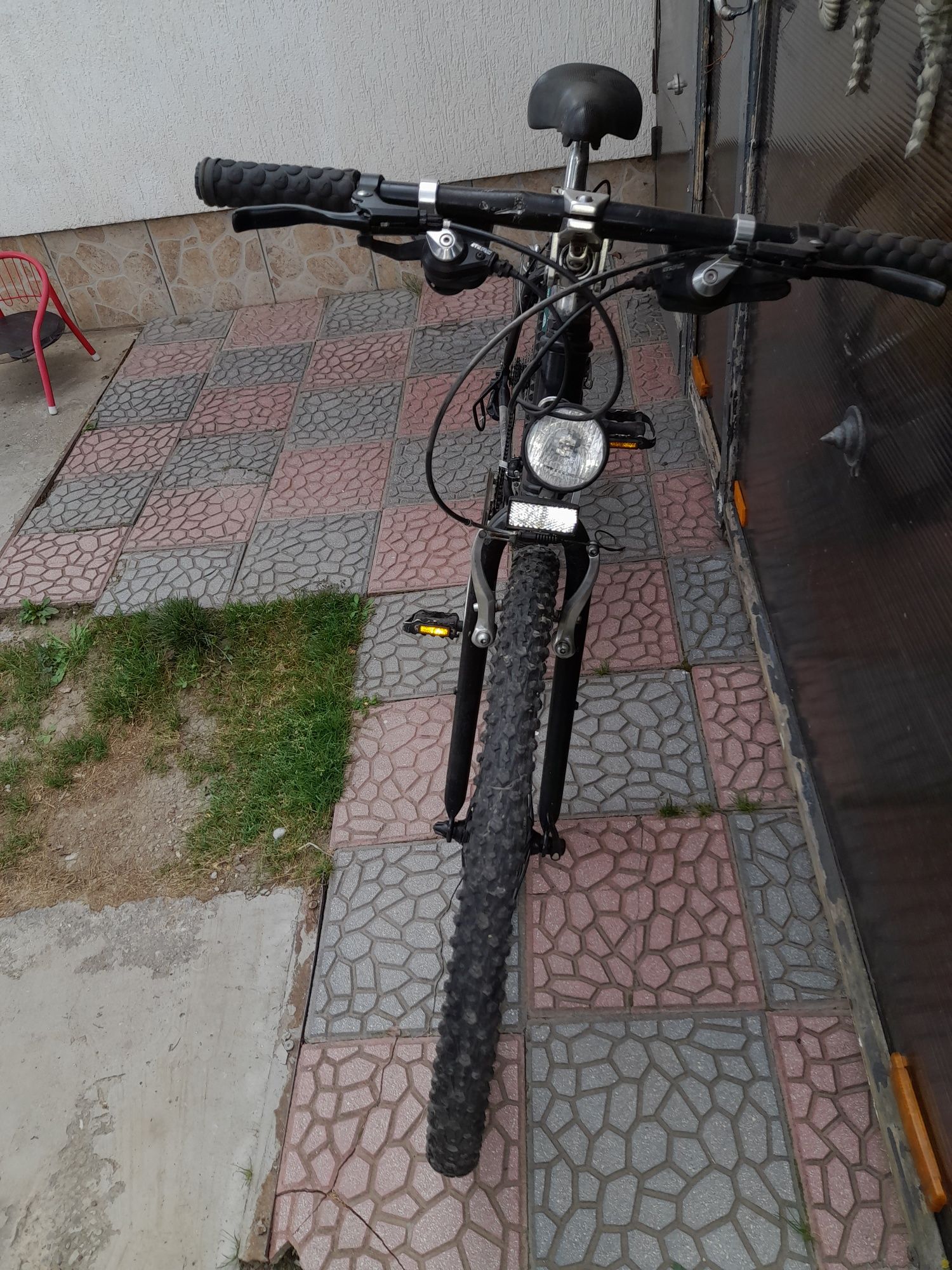 Vând _bicicleta (aluminiu)