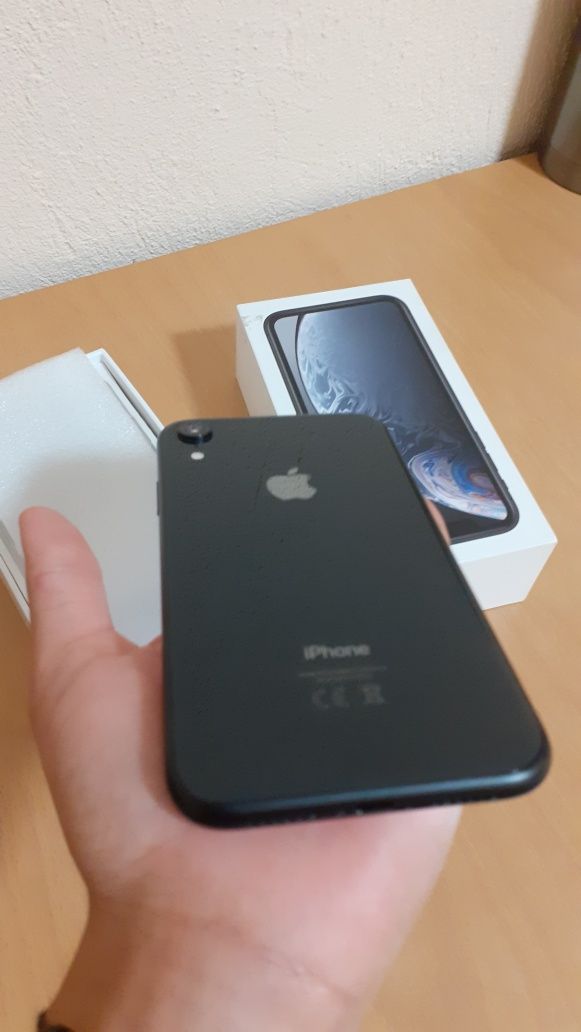 Iphone XR 450 Като нов с пилен комплект 91 батерия