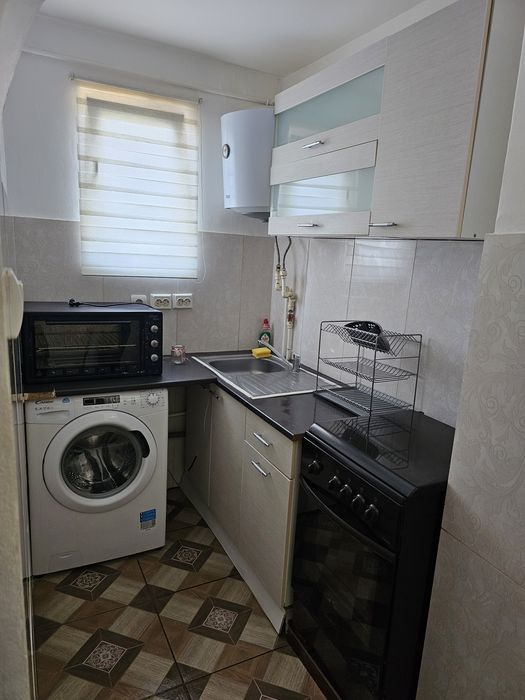 Apartament cu 3 camere de vânzare