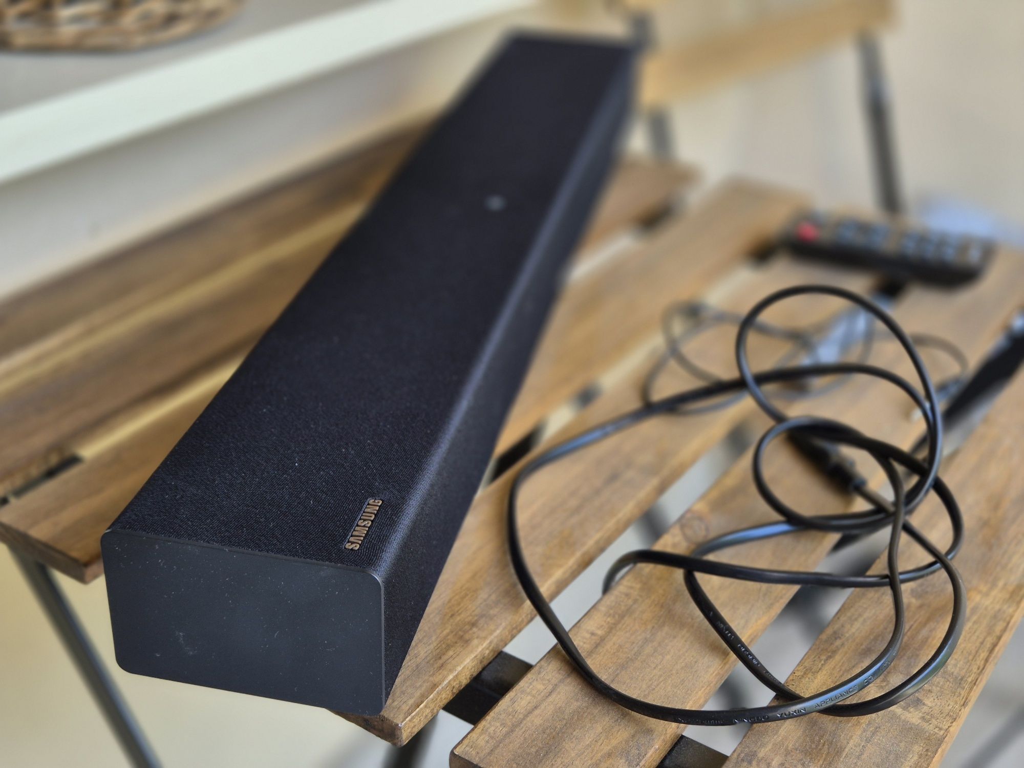 Samsung HW-T400 - Soundbar