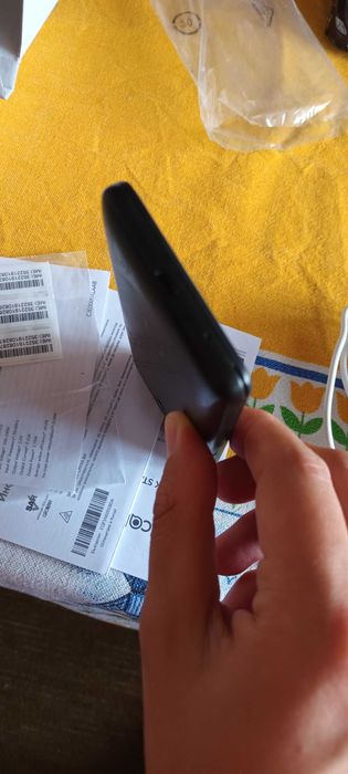 Продавам телефон Alcatel 1C 2019