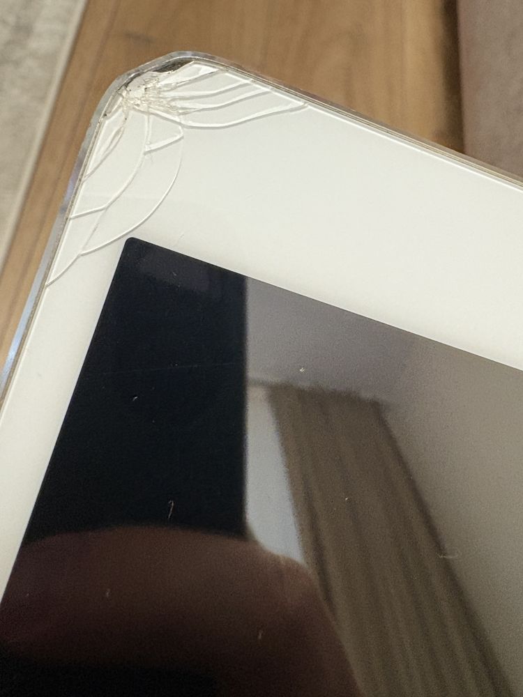 iPad mini 16гб за ремонт или части