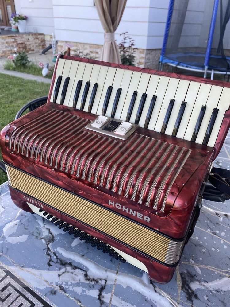 Hohner Arietta 72 de basi