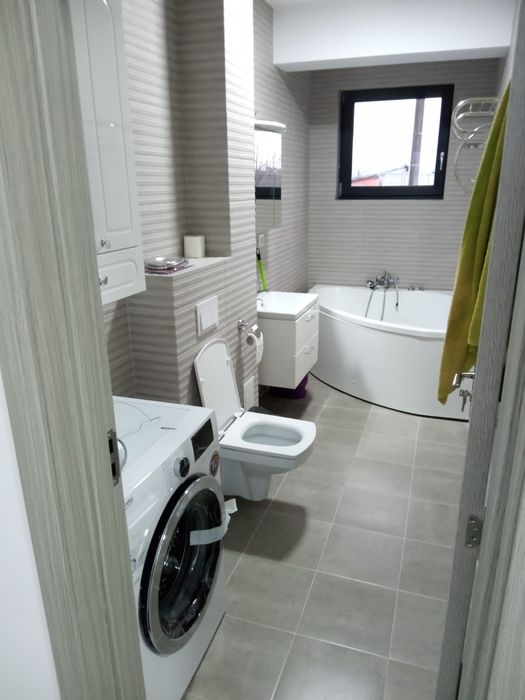 Se închiriază apartament cu 2 camere Traian  Bloc nou