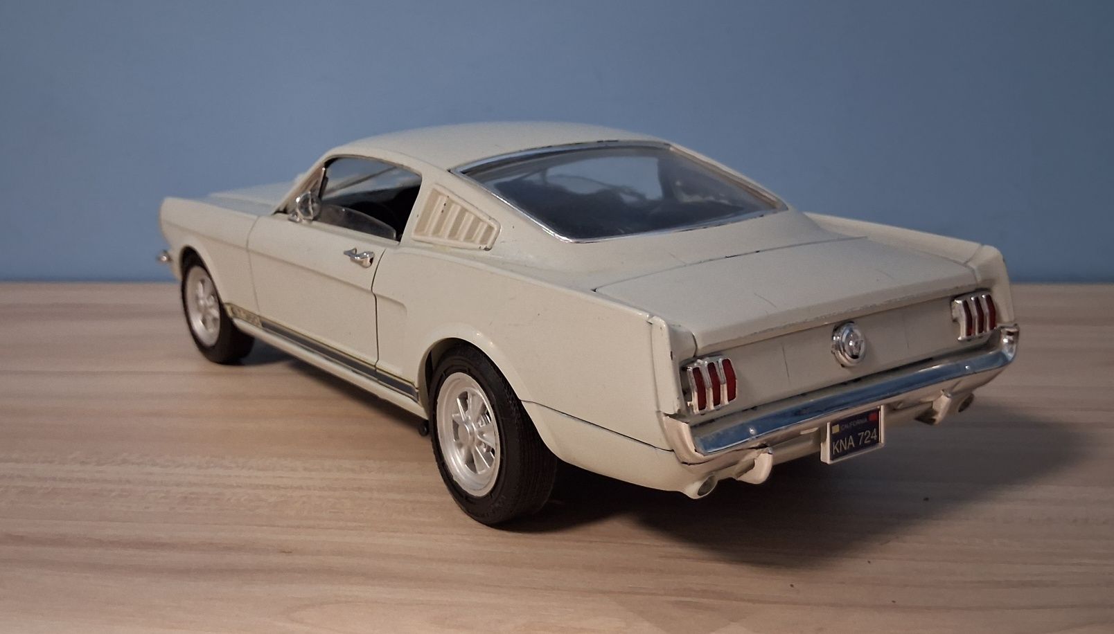 Ford Mustang GT 350 1:18 Jouef Evolution