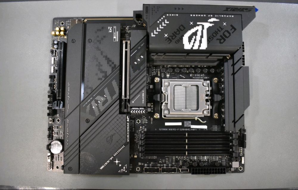 Vand placa de baza Asus x870-F am5