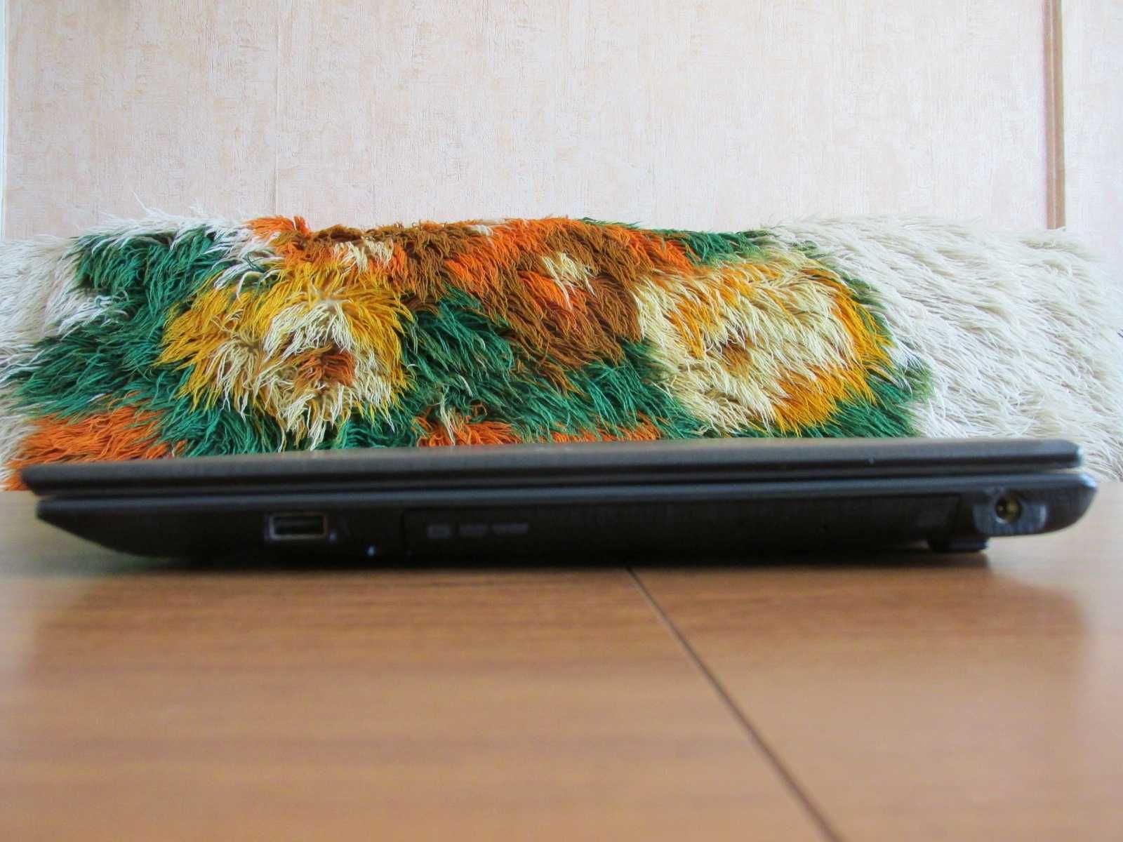 15.6 инча Acer i5-6200,nVidia 940,ново SSD