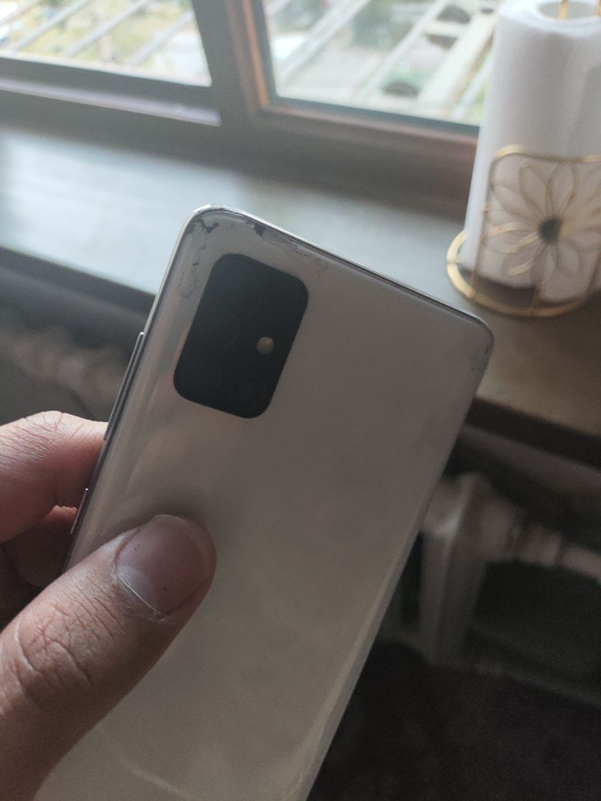 Срочно Samsung A51 исправном состоян надо заменить Экран