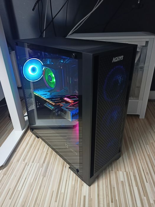 PC Gaming / Ryzen 7 3700X / RX 5700 XT / B550 / 1TB / 32GB