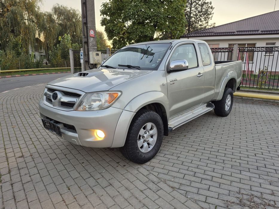 Toyota Hilux/2007/Klima/4x4/Blocant/LADA LUNGĂ!