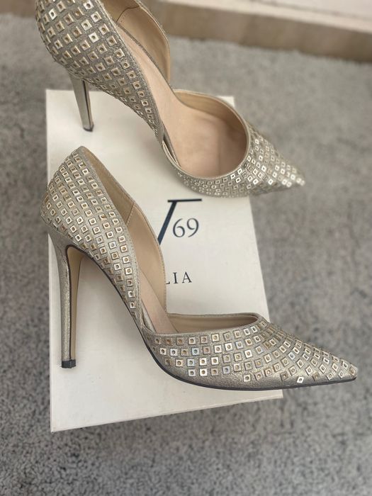 Pantofi stiletto Versace