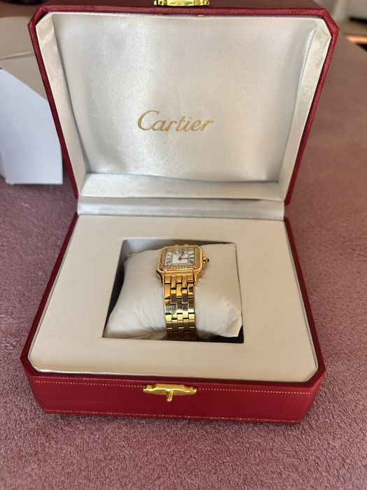 Vand ceas Cartier de dama nou