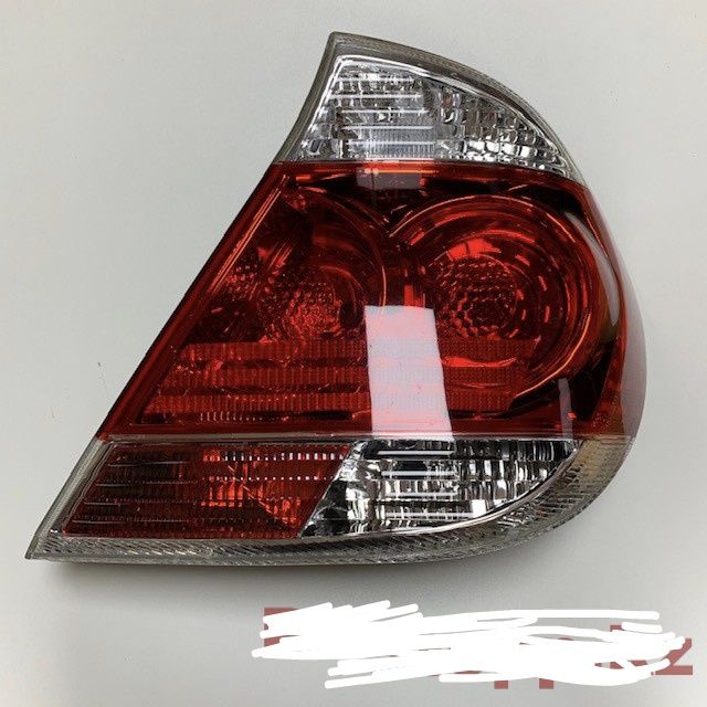 Задний правый и левый  фонарь на Toyota Camry 35 Европа