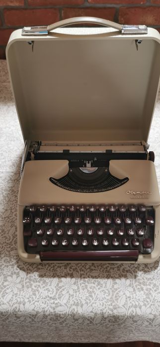 Masina de scris   Olympia Splendid 33