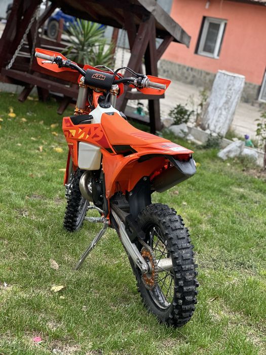 Ktm 300 six days 2025