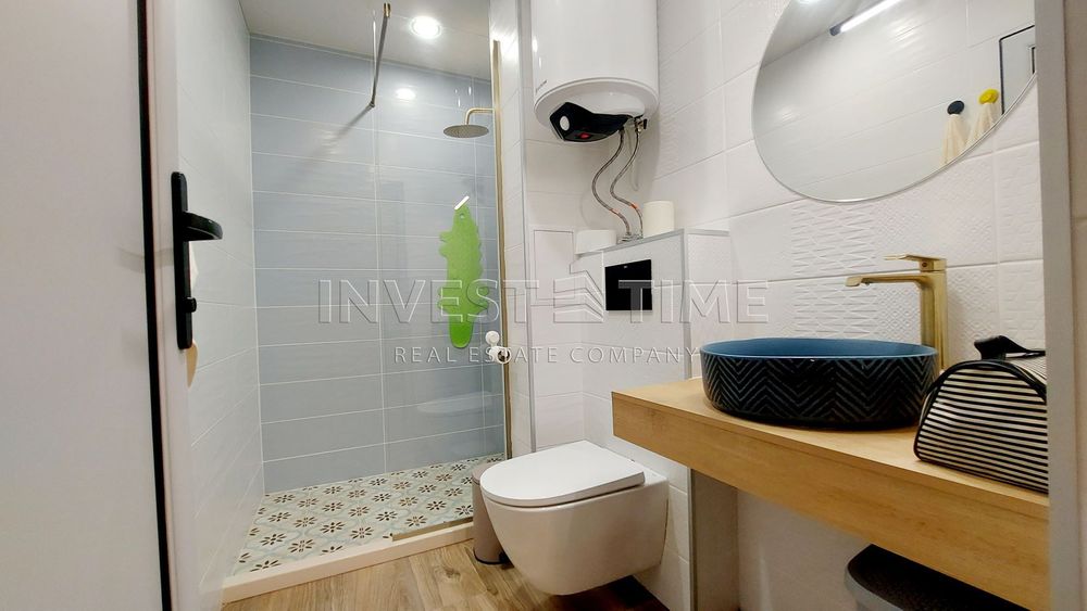 Дава се под наем Двустаен апартамент в к.к. Св.Св. Константин и Елена - 65 кв.м за 510 € - Снимка #10