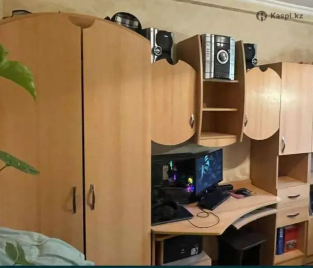 Продам Шкаф в детскую