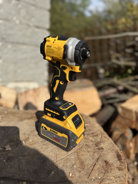 bormasina filetanta cu imapact dewalt dcd921 cu percutie insurubare