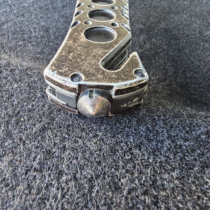 Briceag Magnum by Broker