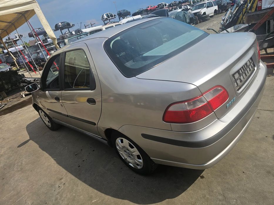 Dezmembrez Fiat Albea 1.2 benzina tip 188A5000 59KW an 2005 euro 4