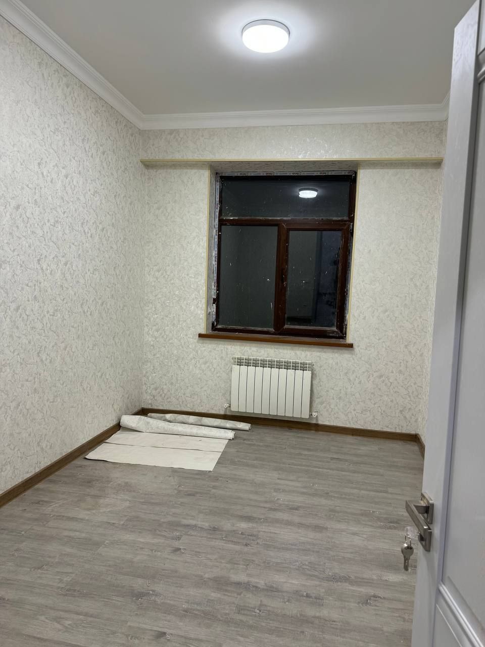 Guncha Navastroyka sotiladi 4 etaj 2 xona remonti yengi zor joyda joy