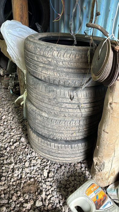Продам комплект летние резины от Lexus p235/55R18