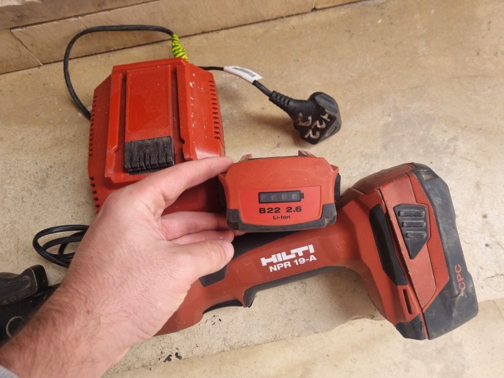 Hilti NPR 19-A преса за фитинги