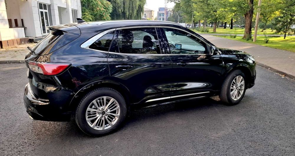 Ford Kuga Vignale 2.5l Plug IN Hybrid