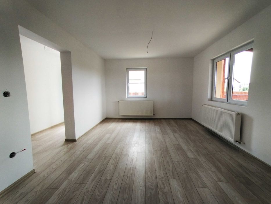 Vand casa noua caramida 120 mp Reghin