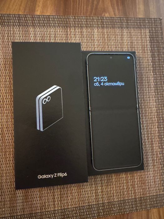 Samsung galaxy Z Flip6, 512 GB, като нов