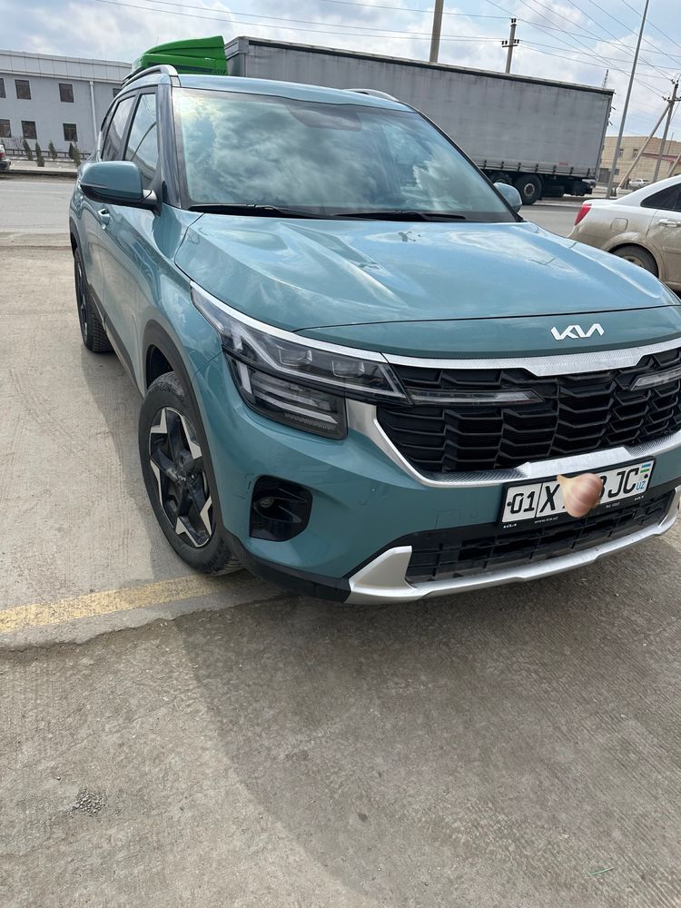 Kia Seltos prestige 2023-год
