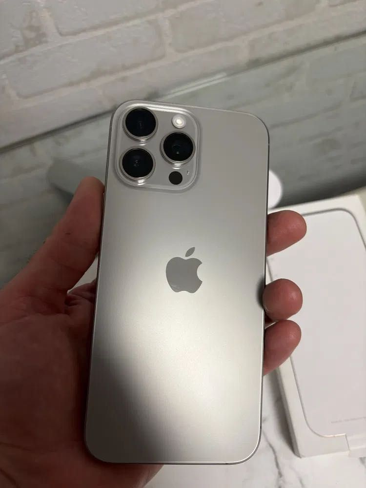 Iphone 16 pro max KREDIT