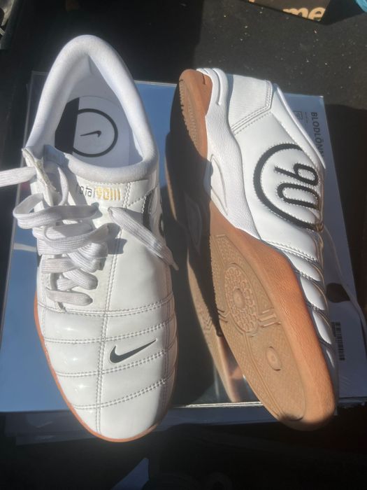 Adidași Nike total 90  42,5