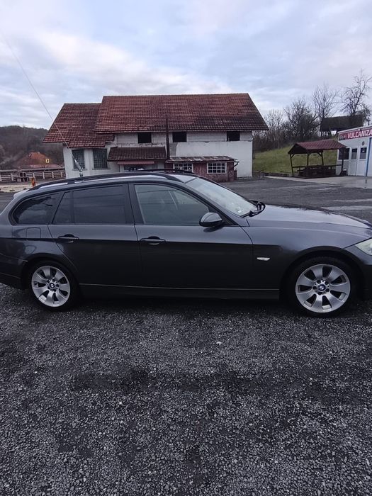 Vand BMW 318 in stare foarte buna