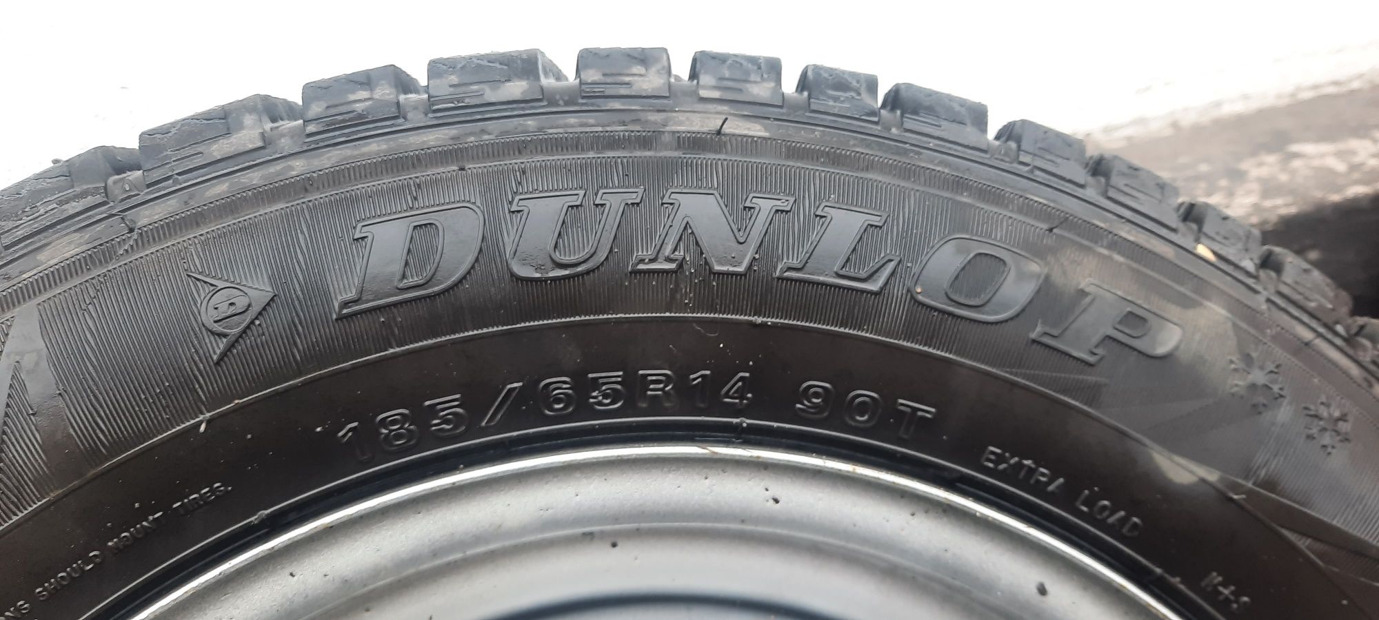 Комплект зимних колёс R 14 Ваз DUNLOP