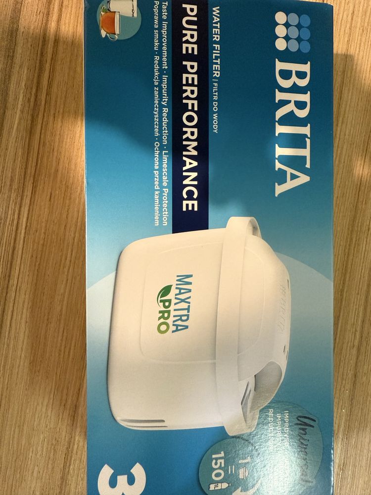 Филтриращ диспенсър за вода Brita