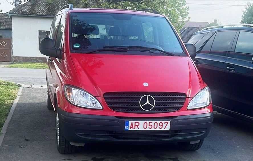 Mercedes VITO - an 2008 - 8+1 locuri